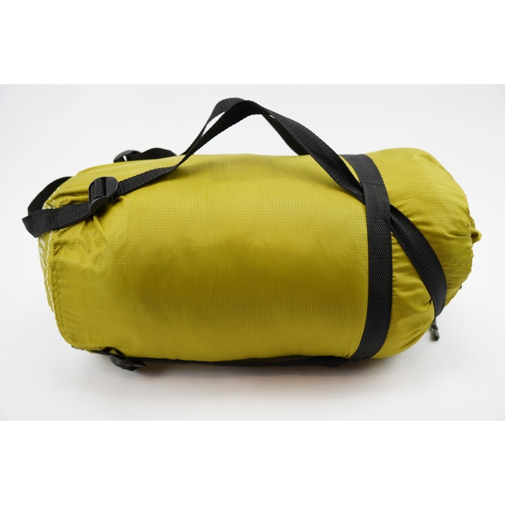 New No Box Denali Outdoors Chugiak 30F Long Sleeping Bag Green + Carrying Bag